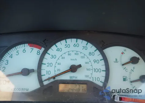 2004 Toyota Corolla Le z USA, uszkodzony, nr VIN 2T1BR38E24C286221